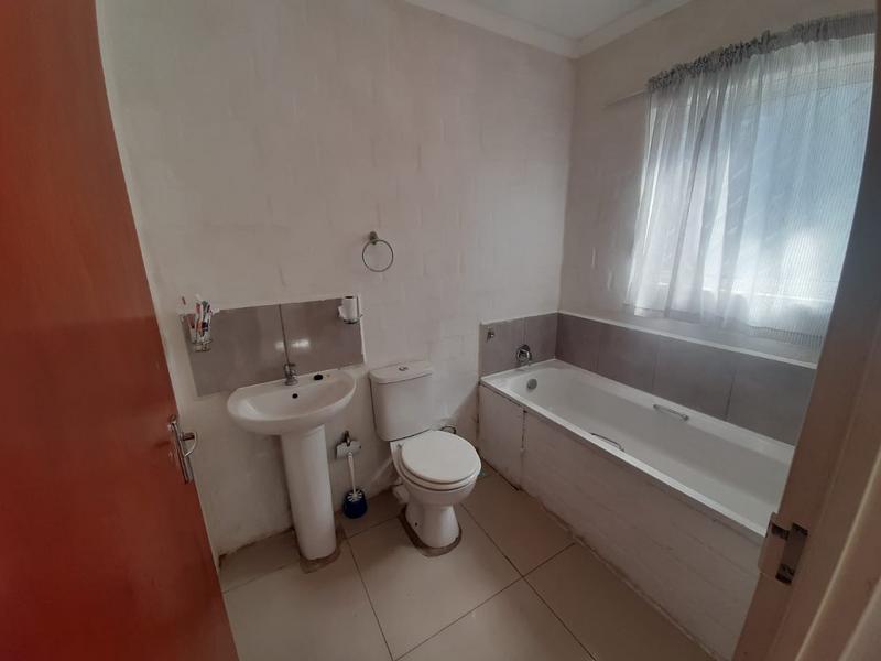 2 Bedroom Property for Sale in Fountain Village Western Cape